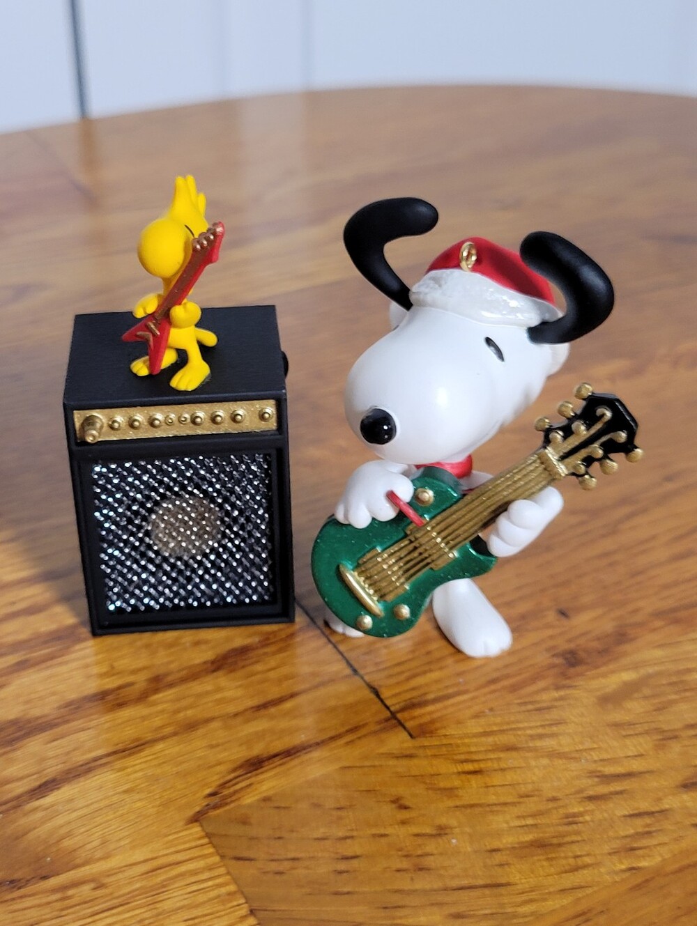 2009 Christmas Rocks!  Snoopy And Woodstock